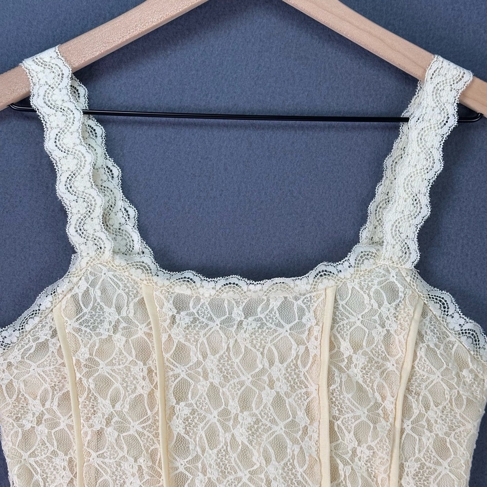 Romantic Lace Tank‎ Top Cream Nude Lined Cami Blouse Feminine Chic Size Med - Picture 4 of 12